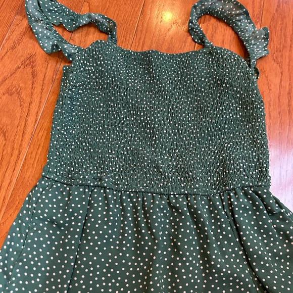 Abercrombie & Fitch Green Polka Dot Smocked Midi Dress - Picture 2 of 3